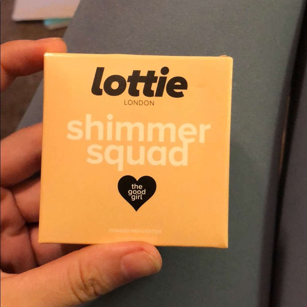 lottie london shimmer squad highlighter